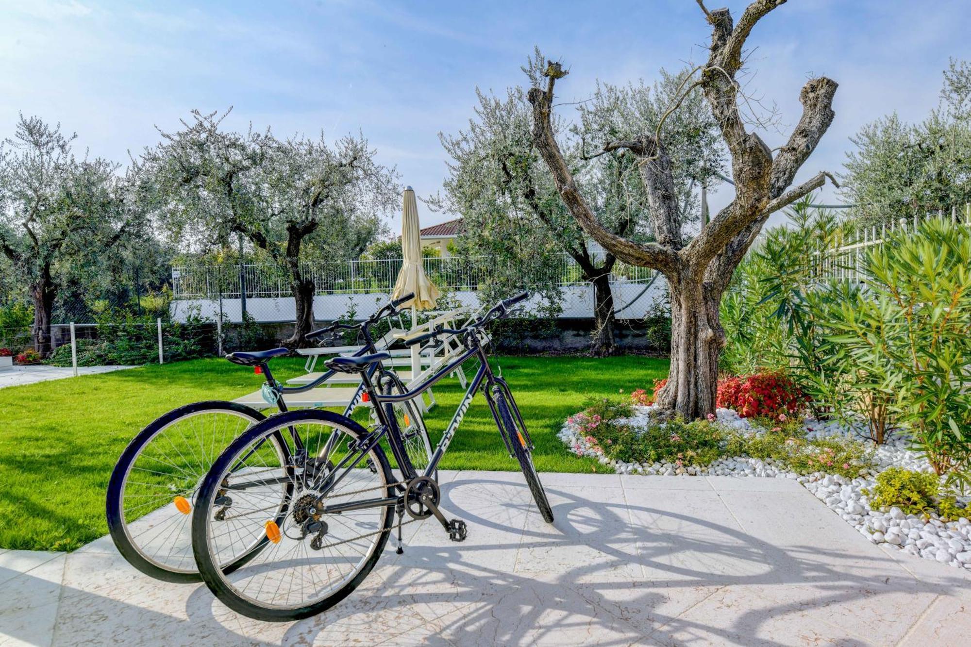 Le Ville Della Romantica Manerba del Garda Extérieur photo