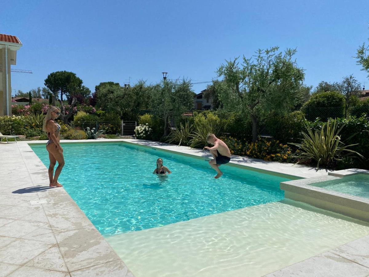 Le Ville Della Romantica Manerba del Garda Extérieur photo